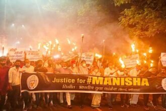 Youth Congress holds torch rally in protest of Hathras rape case…. Demand for justice for the victim's family