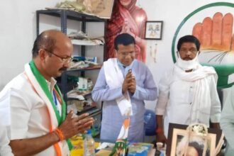 Jitendra Sahu tribute on the death anniversary of Indira Gandhi