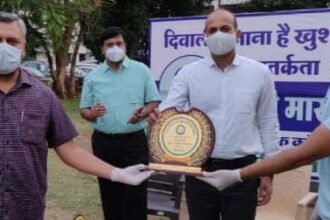 Bhilai Chamber honored the Collector for better management… Demand for removal of punctuality at night