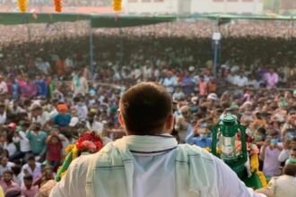 तेजस्वी की सभा में भीड़ बिहार चुनाव में बढ़ा सकती है एनडीए की चिंता