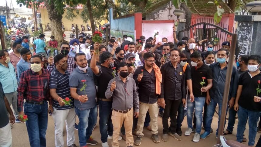 Strike of contractors in Bhilai Corporation