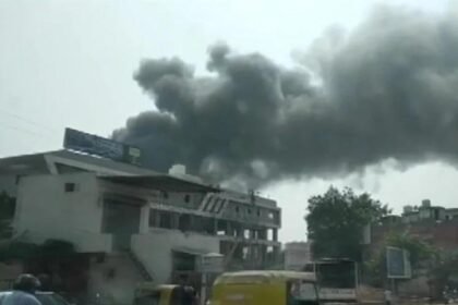 केमिकल फैक्टरी में लगी आग, काबू पाने में जुटीं दमकल की 17 गाडिय़ां