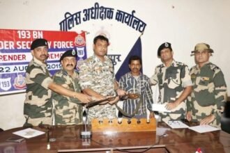 सीआरपीएफ का दावा, नक्सली हथियार डालने को हुए मजबूर, अब नहीं मिल रहे नए साथी