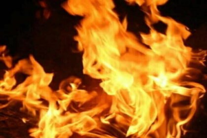सेल्समैन ने मांगी सैलरी, शराब ठेकेदार ने जिंदा जलाया