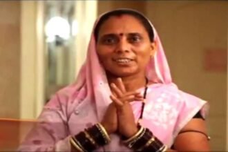 केबीसी के हॉट सीट पर पहुंची राजनांदगांव की पद्मश्री फुलबासन, मिला था कर्मवीर सेगमेंट में आमंत्रण, अभिनेत्री रेणुका शहाणे का मिला साथ