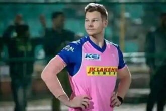 हार के बाद स्मिथ पर गिरी एक और गाज, भरना पड़ेगा 12 लाख रुपये का जुर्माना