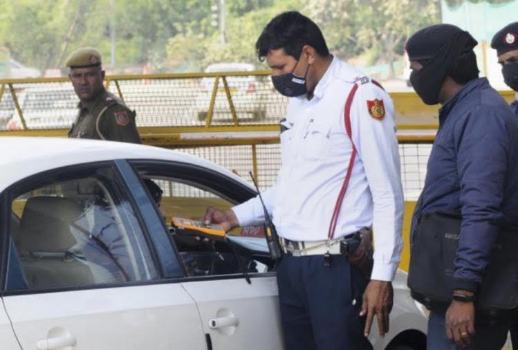 अब सड़क किनारे नहीं होगी गाड़ियों की चेकिंग, आज से बदल रहा है नियम