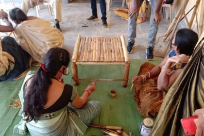 Women learned the art of bamboo, from table lamps to bamboo charcoal training