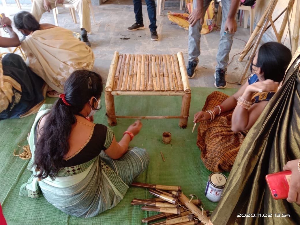 Women learned the art of bamboo, from table lamps to bamboo charcoal training