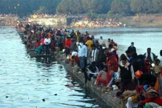 Dip of faith: On the morning of Kartik Purnima