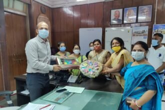 Now on the online market also the share of women of the group