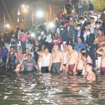 Chief Minister Bhupesh Baghel did the Kartik Purnima bath