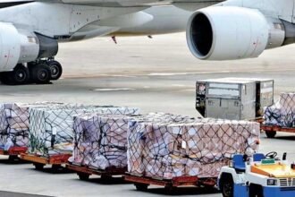 कोविड टीके के परिवहन के लिए हवाईअड्डे, विमान और कार्गो कंपनियां तैयारी में जुटीं