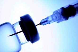 कोविडशील्ड वैक्सीन के ट्रायल में साइड इफेक्ट का मामला, मांगा पांच करोड़ का मुआवजा