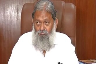 20 नवंबर से कोवैक्सीन के तीसरे चरण का ट्रायल शुरू, सबसे पहले स्वास्थ्य मंत्री विज लगवाएंगे टीका