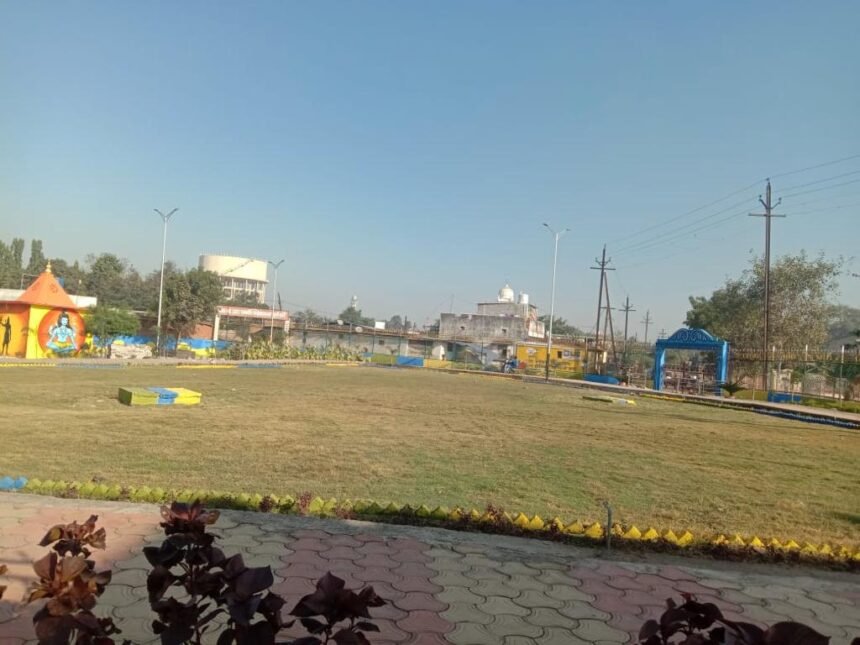 Due to the initiative of the Mayor, an attractive garden is