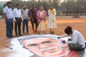 राज्य महिला आयोग द्वारा 9 हजार वर्गफुट की विशाल रंगोली से वल्र्ड रिकॉर्ड बनाने की तैयारी…. दो साल बेमिसाल की थीम पर बनाई जा रही रंगोली