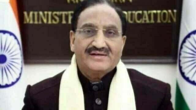 शिक्षा मंत्री निशंक का ऐलान, 4 मई से शुरू होंगी सीबीएसई 10वीं 12वीं की परीक्षा