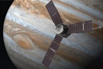 चांद की सतह से नमूने लेकर धरती पर लौटा चीनी चंद्रयान