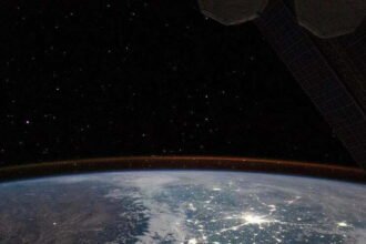 अद्भुत: अंतरिक्ष से कैसा दिखता है हिमालय? नासा ने जारी की बर्फ से ढकी यह मनमोहक तस्वीर