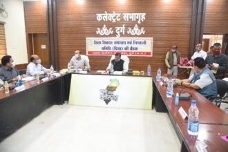 In the meeting of Disha, MP Vijay Baghel gave the instructions