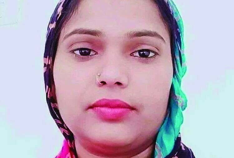 'फेसबुक क्वीन' किरण यादव गिरफ्तार, हिंदू देवी-देवताओं पर की थी अभद्र टिप्पणी