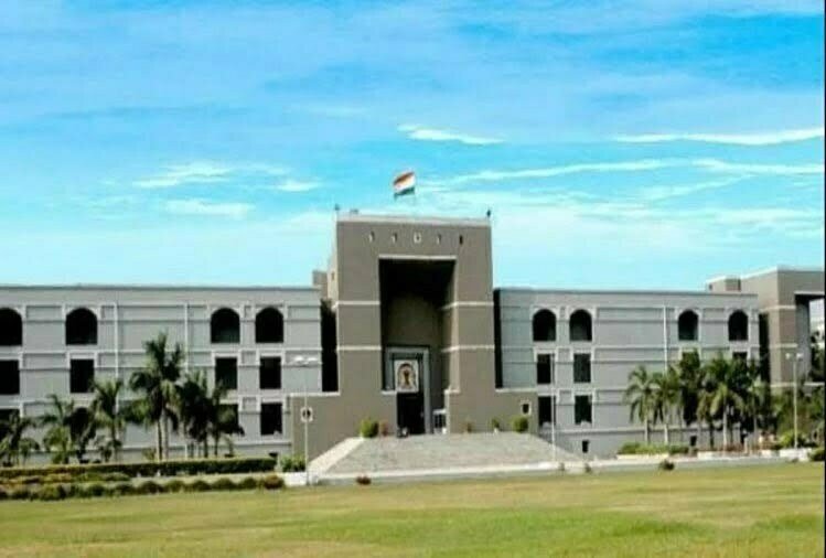 कोरोना से गुजरात हाईकोर्ट के जज की मौत, इस तरह का देश में पहला मामला