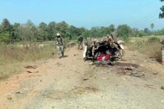 बीजापुर जिले में आईईडी विस्फोट, दो नागरिक घायल