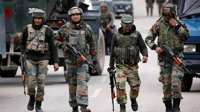'PoK में लॉन्च पैड पर 250 आतंकी मौजूद, बॉर्डर पर तनाव बढ़ा सकता है पाकिस्तान'
