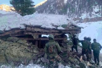 पीर पंजाल में 16 साल बाद मुठभेड़, पुराने रूट सक्रिय कर रहा पाकिस्तान