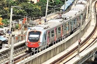 मेट्रो कार शेड प्रोजेक्ट पर रोक, ठाकरे सरकार को झटका