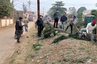 Housewives were upset with retail traders, commissioner stopped selling meat