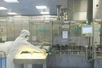 वॉलंटियर के आरोपों पर सीरम की सफाई, कहा- पूरी तरह सुरक्षित और इम्युनोजेनिक है कोविशील्ड वैक्सीन