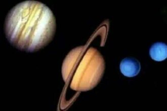 आज एक-दूसरे के बेहद पास दिखेंगे गुरु और शनि, ऐसे देखें वृहस्पति और शनि का महा मिलन