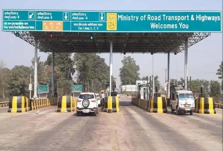 फास्टैग लगे वाहनों को नए साल में देना होगा दोगुना टोल टैक्स, NHAI ने जारी की गाइडलाइन