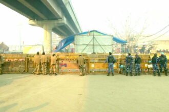 Police in action on Delhi nuisance: Notice to 20 farmer leaders including Yogendra Yadav