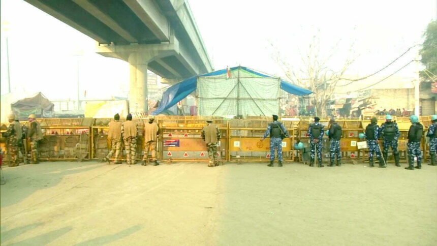 Police in action on Delhi nuisance: Notice to 20 farmer leaders including Yogendra Yadav