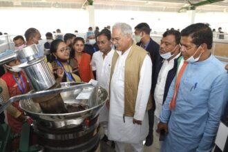 Leading women towards Swavalamban, Chief Minister Rubaru