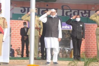 Chief Minister Bhupesh Baghel hoisted the flag at Lalbagh Maidan in Jagdalpur. Republic Day celebrated with dignity