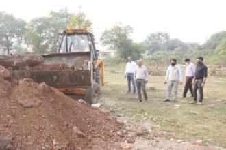 Preparation for illegal plotting was being done on the Smriti Nagar
