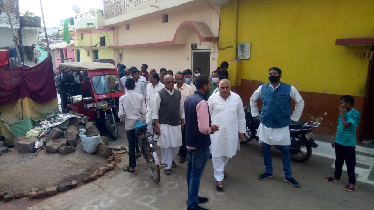 MLA Vora did surprise inspection of wards with Mayor