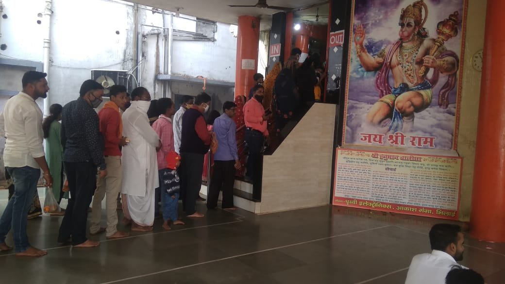 On the first day of the new year, the faith filled with twins, .. Hanuman temple and Sai temple