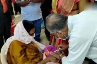 दो बूंद जिंदगी की, गृह मंत्री ताम्रध्वज साहू ने जिला अस्पताल में बच्चों को पिलाई पोलियो की दवा
