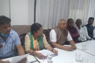 The District Congress Committee raised questions on the BJP's