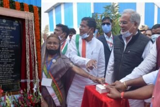 देश-विदेश में चमकेगा दंतेवाड़ा का गारमेंट ब्रांड 'डेनेक्स' : मुख्यमंत्री भूपेश बघेल