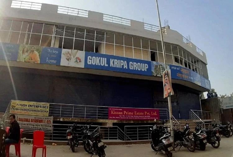 आयकर विभाग की बड़ी छापेमारी, सुनार ने सुरंग में छिपा रखी थी 700 करोड़ की संपत्ति