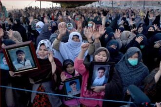 पाकिस्तान में हजारा मुसलमानों का कत्ल, इमरान सरकार के खिलाफ प्रदर्शन