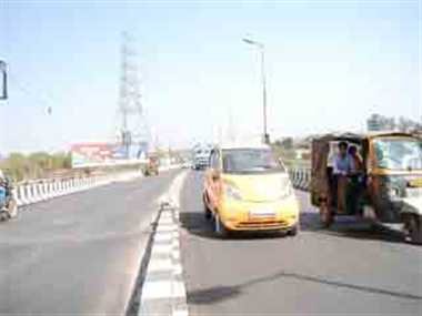 Road from Durg y Sheep Bridge to Gurdwara Chowk