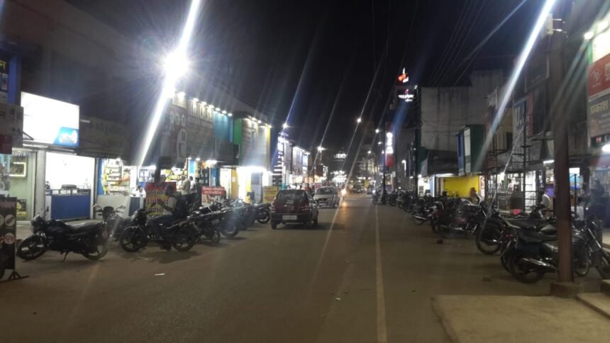 India's shutdown did not show the effect ... Markets and shops