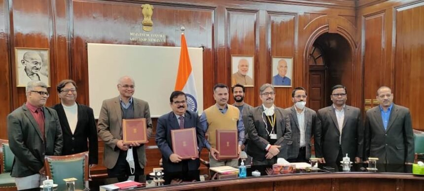 MoU signed for one thousand 36 crore lamp project